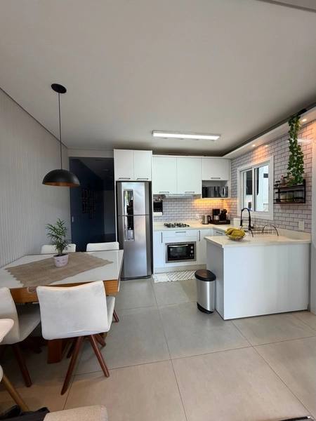 Casa semi mobiliada com piscina: 8ª foto da galeria de imagens do imóvel