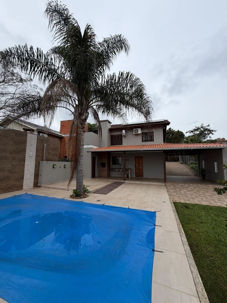 Casa semi mobiliada em lomba  grande com piscina: 4ª foto da galeria de imagens do imóvel