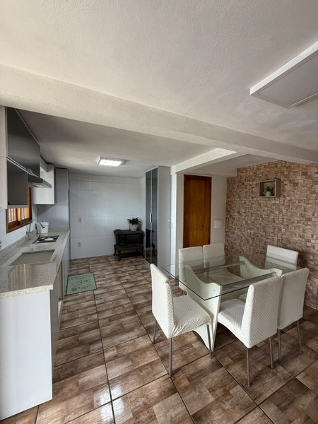 Casa semi mobiliada em lomba  grande com piscina: 9ª foto da galeria de imagens do imóvel