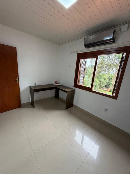 Casa semi mobiliada em lomba  grande com piscina: 16ª foto da galeria de imagens do imóvel