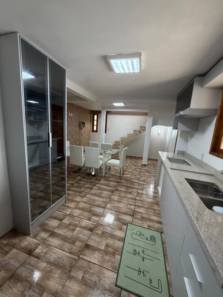 Casa semi mobiliada em lomba  grande com piscina: 12ª foto da galeria de imagens do imóvel