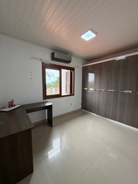 Casa semi mobiliada em lomba  grande com piscina: 14ª foto da galeria de imagens do imóvel