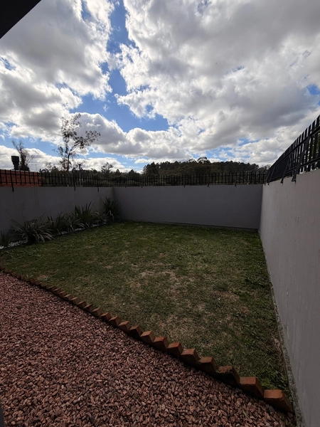 Casa semi mobiliada com 2 dormitórios sendo 1 suíte: 10ª foto da galeria de imagens do imóvel