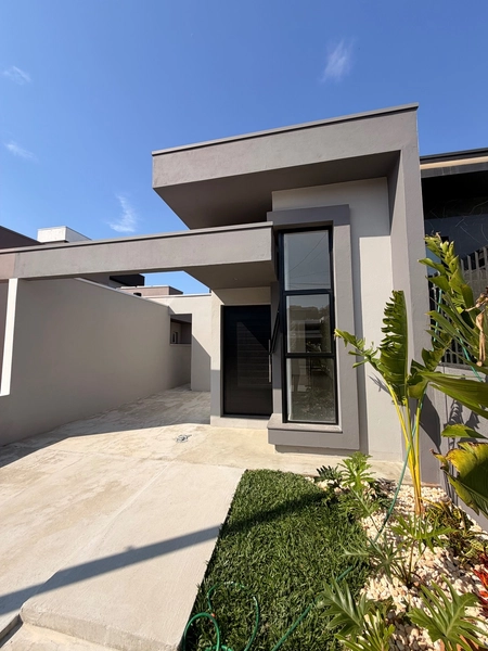 Casa plana com 2 dormitórios sendo 1 suíte: 2ª foto da galeria de imagens do imóvel
