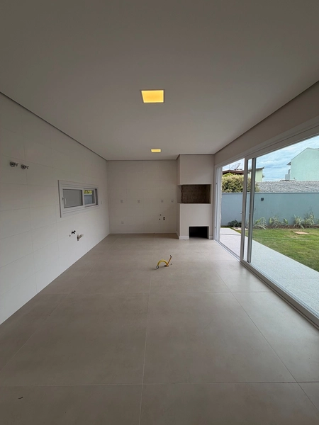 Casa plana de alto padrão, entregue mobiliada: 4ª foto da galeria de imagens do imóvel