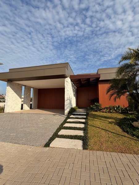 Casa nova, semi mobiliada no condomínio monte Carlo: 1ª foto da galeria de imagens do imóvel