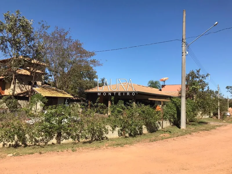 Ótima casa de Esquina na Rua Carandá do Tarumã Hipica Parque: 2ª foto da galeria de imagens do imóvel
