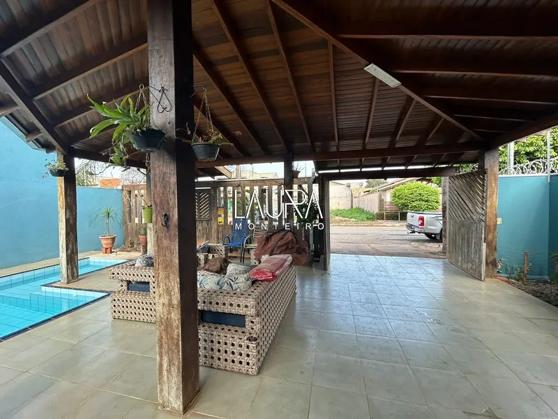 Casa 3 suítes com Piscina apenas 50 metros da Praça da Rádio em Bonito: 3ª foto da galeria de imagens do imóvel