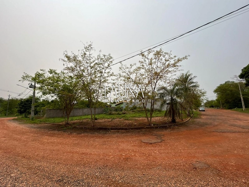 Terreno de esquina próximo da área verde: 2ª foto da galeria de imagens do imóvel