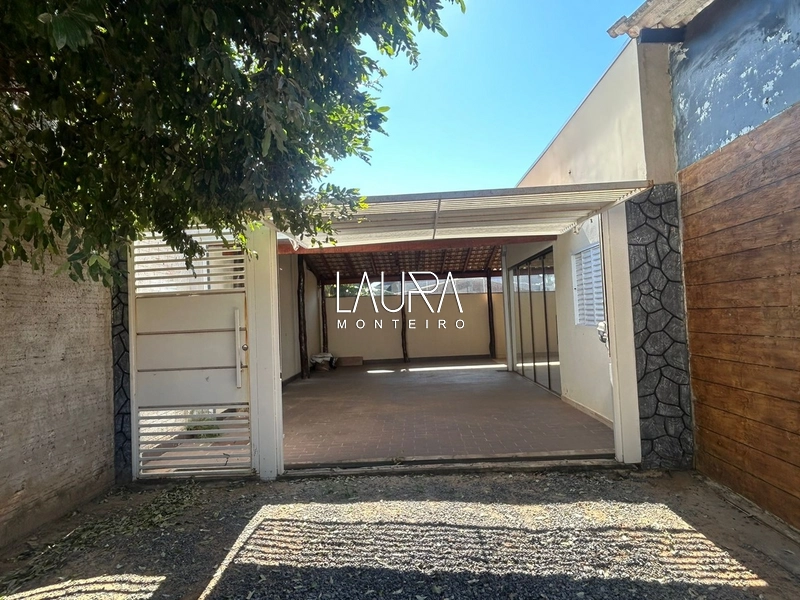 Casa com 3 dormitórios na Vila Donária, atrás do Hotel Wetiga: 1ª foto da galeria de imagens do imóvel