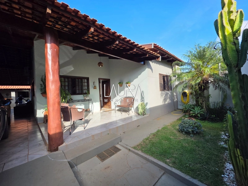 Casa Excelente de Lage Próximo ao Hospital Darci Bigaton e do Centro: 3ª foto da galeria de imagens do imóvel