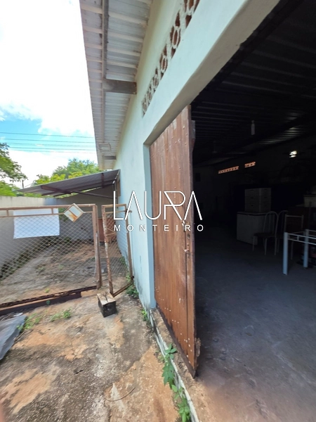 Terreno de Esquina no Jardim Formoso com Depósito: 2ª foto da galeria de imagens do imóvel