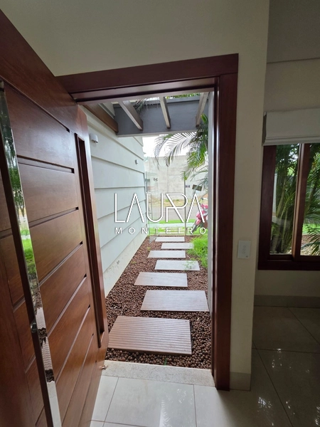 Casa térrea, com 3 suítes + piscina a duas quadras do Fórum de Bonito: 5ª foto da galeria de imagens do imóvel