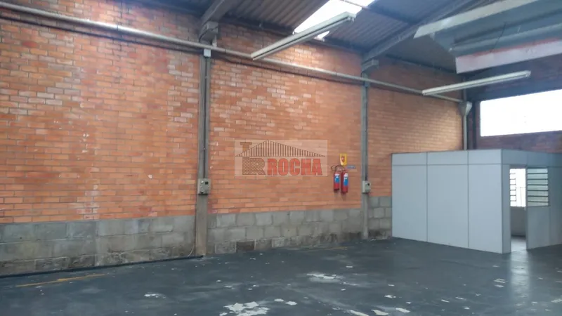 Excelente Pavilhão industrial com otima localização , loteamento S. L,: 11ª foto da galeria de imagens do imóvel