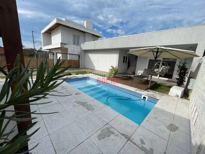 CASA ALTO PADRÃO  A 3 QUADRAS DO MAR EM PRAIA DE ARROIO TEIXEIRA!: 35ª foto da galeria de imagens do imóvel