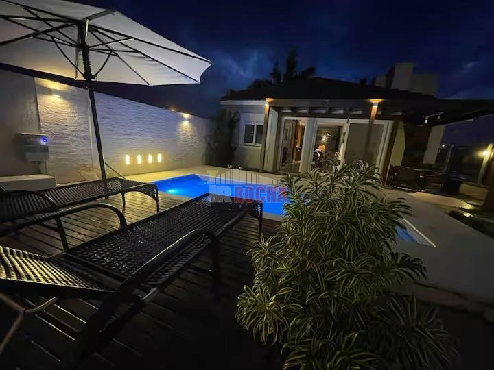 CASA ALTO PADRÃO  A 3 QUADRAS DO MAR EM PRAIA DE ARROIO TEIXEIRA!: 33ª foto da galeria de imagens do imóvel