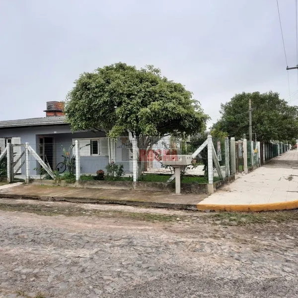 Linda casa na Praia Arroio Teixeira!: 1ª foto da galeria de imagens do imóvel