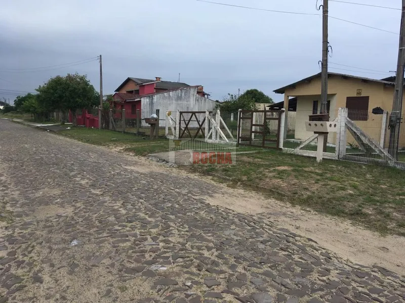SOBRADO DE AMPLO PÁTIO EM PRAIA DE ARROIO TEIXEIRA!: 9ª foto da galeria de imagens do imóvel