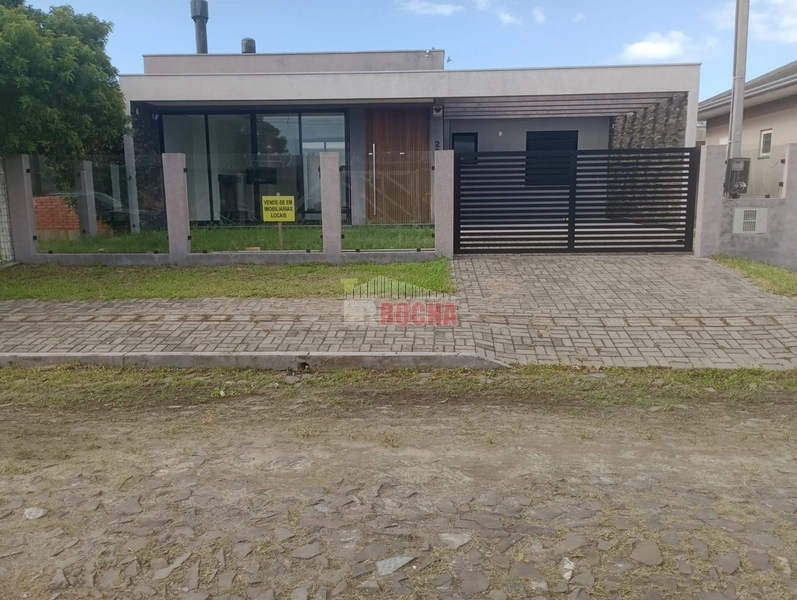 CASA DE ALTO PADRÃO EM PRAIA DE ARROIO TEIXEIRA!