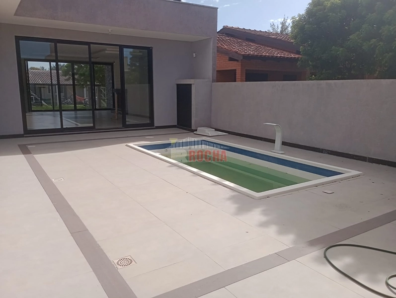 CASA DE ALTO PADRÃO EM PRAIA DE ARROIO TEIXEIRA!: 21ª foto da galeria de imagens do imóvel