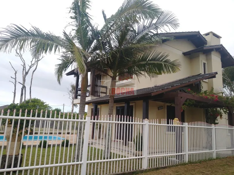 SOBRADO DE ESQUINA COM PISCINA EM ARROIO TEIXEIRA!: 1ª foto da galeria de imagens do imóvel