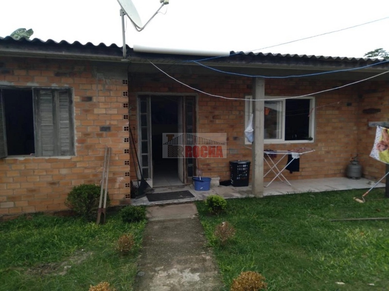 CASA COM GRANDE LOJA EM FRENTE!: 12ª foto da galeria de imagens do imóvel