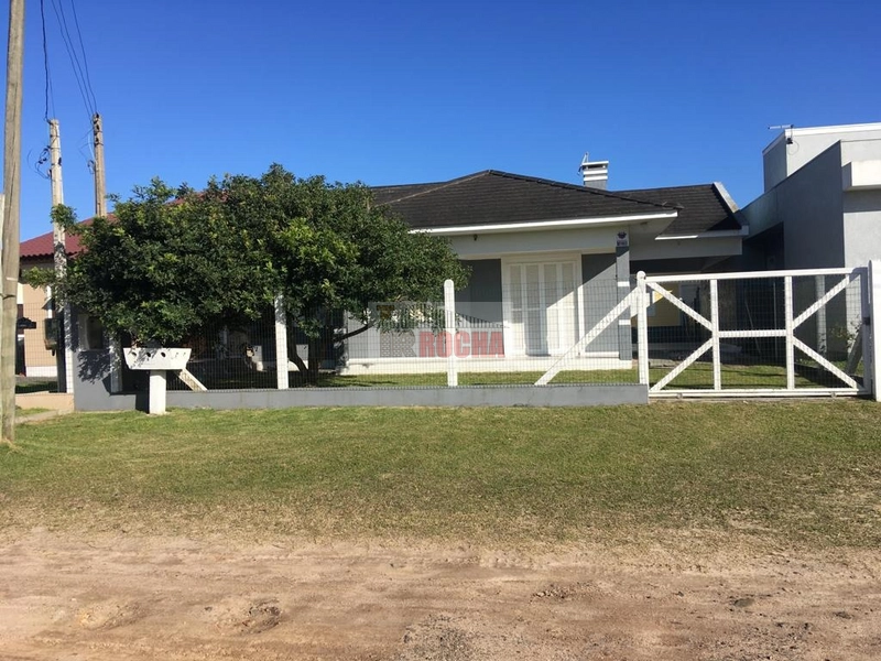 LINDA CASA PRÓXIMO AO MAR EM ARROIO TEIXEIRA!: 1ª foto da galeria de imagens do imóvel