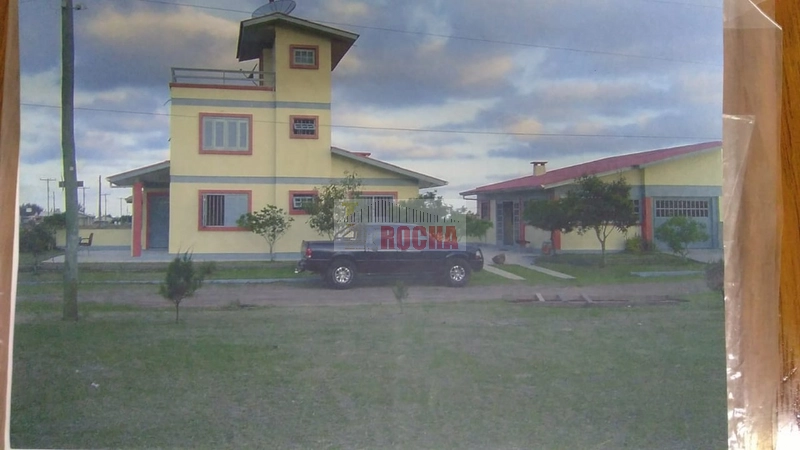 CASA COM TERRENO DE ESQUINA EM PRAIA ARROIO TEIXEIRA!: 6ª foto da galeria de imagens do imóvel
