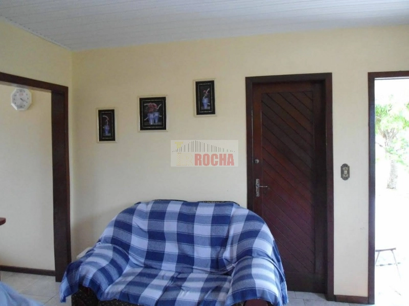 CASA COM TERRENO DE ESQUINA EM PRAIA ARROIO TEIXEIRA!: 8ª foto da galeria de imagens do imóvel