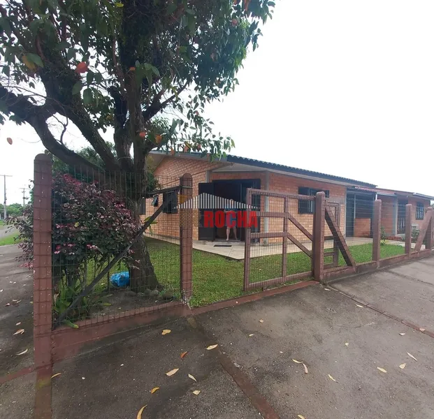 Casa de esquina para aluguel de temporada!: 1ª foto da galeria de imagens do imóvel