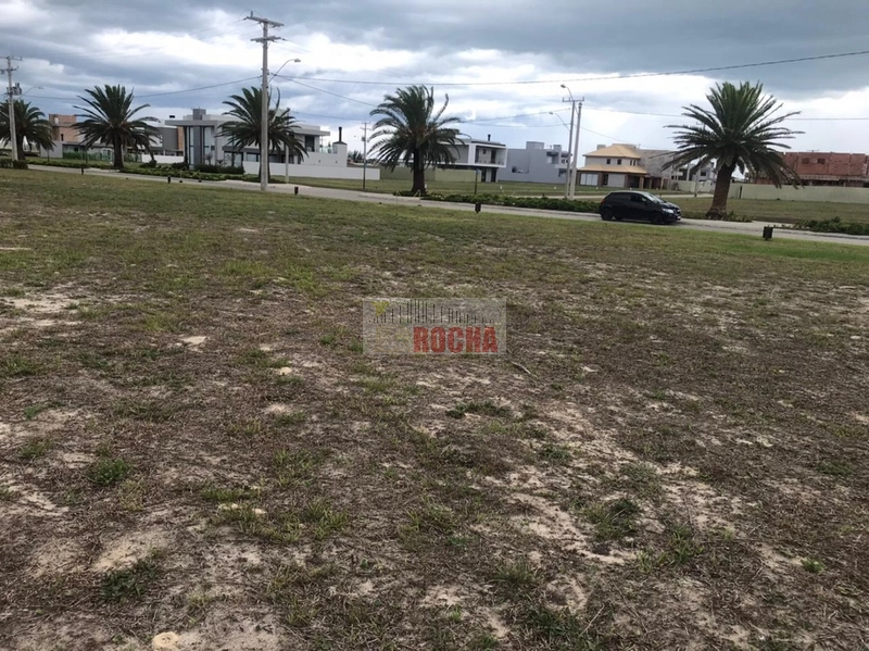 TERRENO EM RUA PRINCIPAL DE CONDOMÍNIO ARENAS!: 5ª foto da galeria de imagens do imóvel