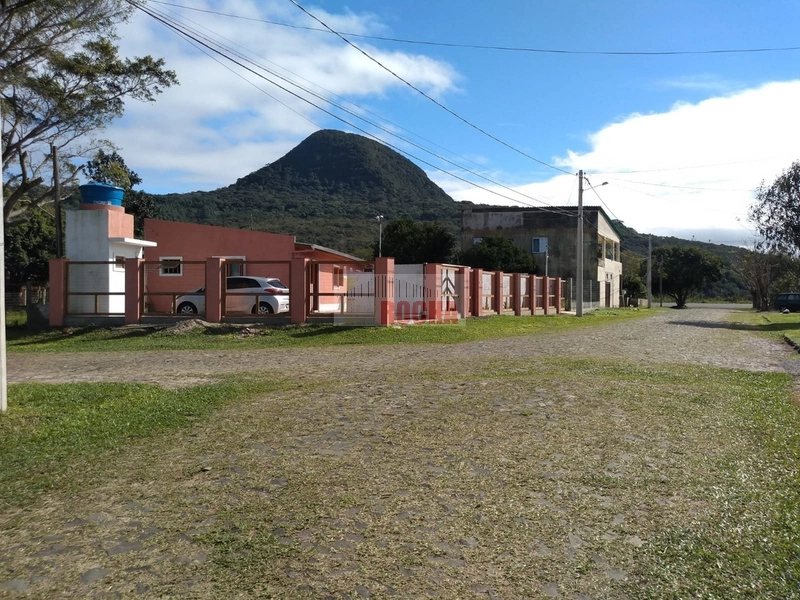 LINDA CASA COM PISCINA EM MAQUINÉ!: 3ª foto da galeria de imagens do imóvel