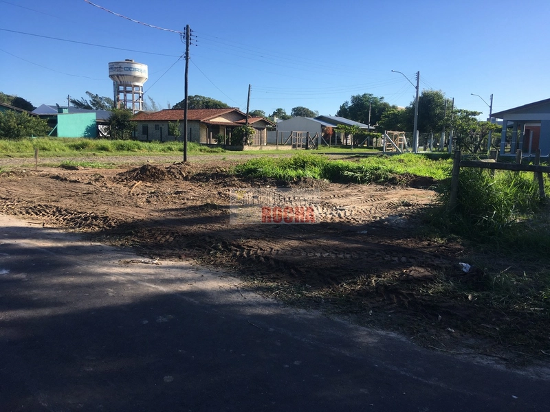 TERRENO DE ESQUINA 4 QUATRO QUADRAS DO MAR!: 10ª foto da galeria de imagens do imóvel
