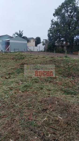 TERRENO DE ESQUINA 4 QUATRO QUADRAS DO MAR!: 3ª foto da galeria de imagens do imóvel