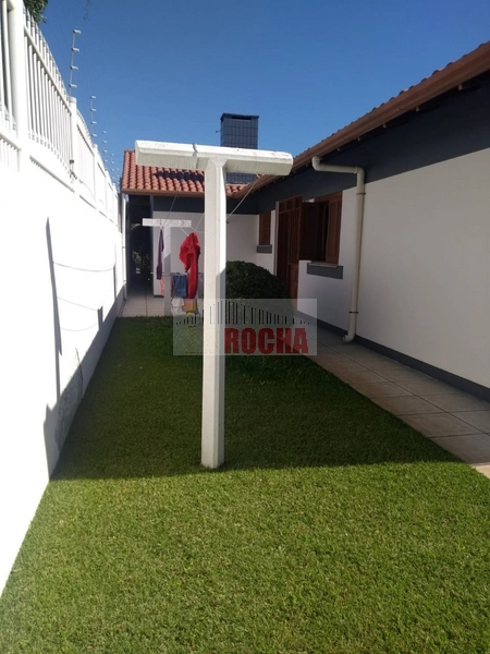 LINDA E AMPLA CASA EM PRAIA DE CAPÃO DA CANOA!: 12ª foto da galeria de imagens do imóvel