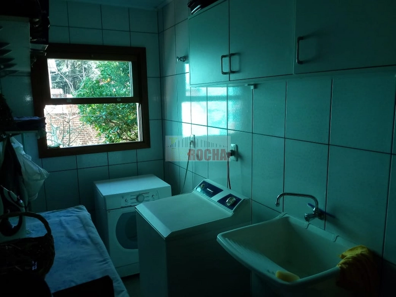 LINDA CASA SOB MEDIDA EM CIDADE DE CANELA!: 10ª foto da galeria de imagens do imóvel