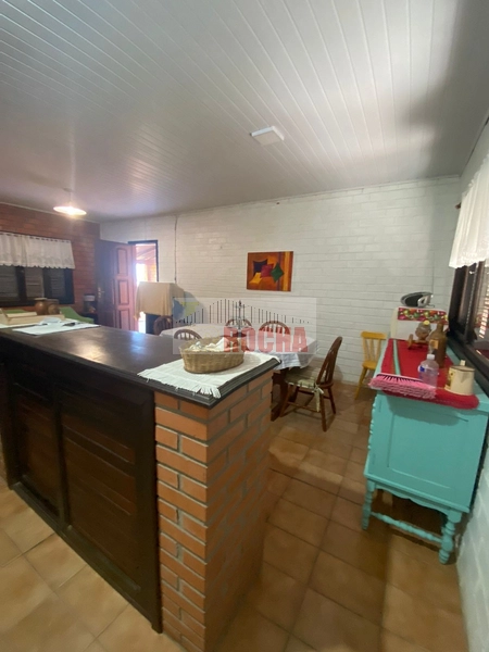 Linda casa a meia quadra do mar!: 12ª foto da galeria de imagens do imóvel