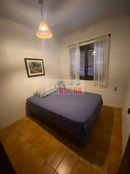 Linda casa a meia quadra do mar!: 7ª foto da galeria de imagens do imóvel