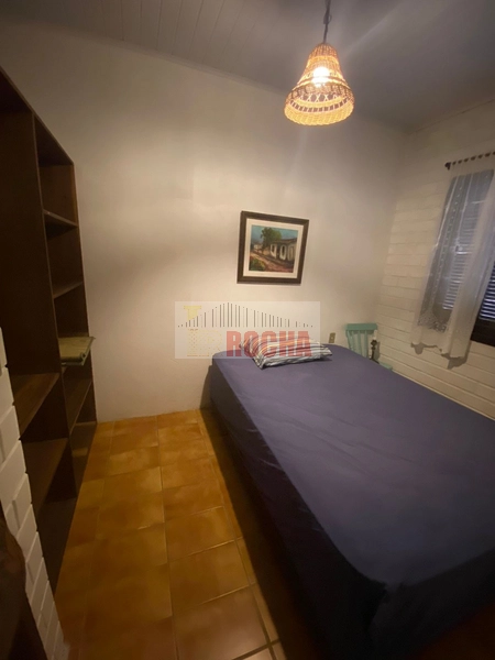 Linda casa a meia quadra do mar!: 5ª foto da galeria de imagens do imóvel
