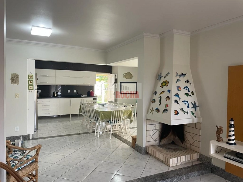 AMPLA CASA PRÓXIMA AO MAR EM ARROIO TEIXEIRA!: 8ª foto da galeria de imagens do imóvel