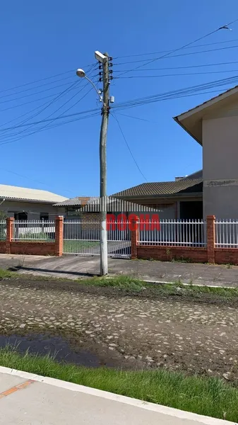 Sobrado de esquina a meia quadra do mar!: 37ª foto da galeria de imagens do imóvel