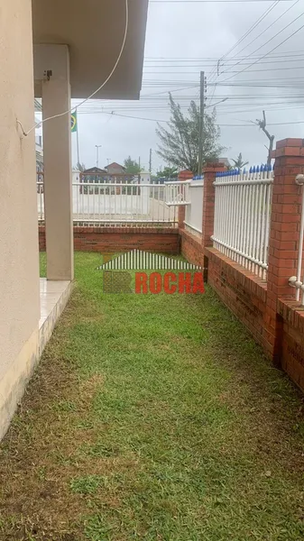 Sobrado de esquina a meia quadra do mar!: 32ª foto da galeria de imagens do imóvel