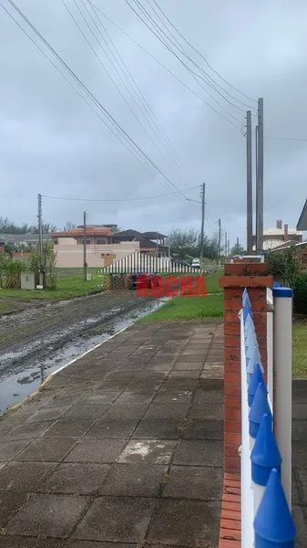 Sobrado de esquina a meia quadra do mar!: 33ª foto da galeria de imagens do imóvel