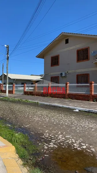 Sobrado de esquina a meia quadra do mar!: 41ª foto da galeria de imagens do imóvel