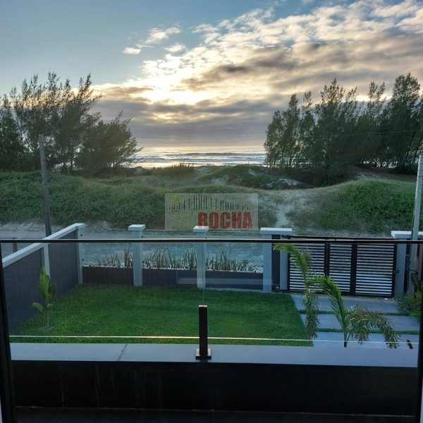 CASA DE ALTO PADRÃO EM AV. BEIRA MAR ARROIO TEIXEIRA!!: 33ª foto da galeria de imagens do imóvel