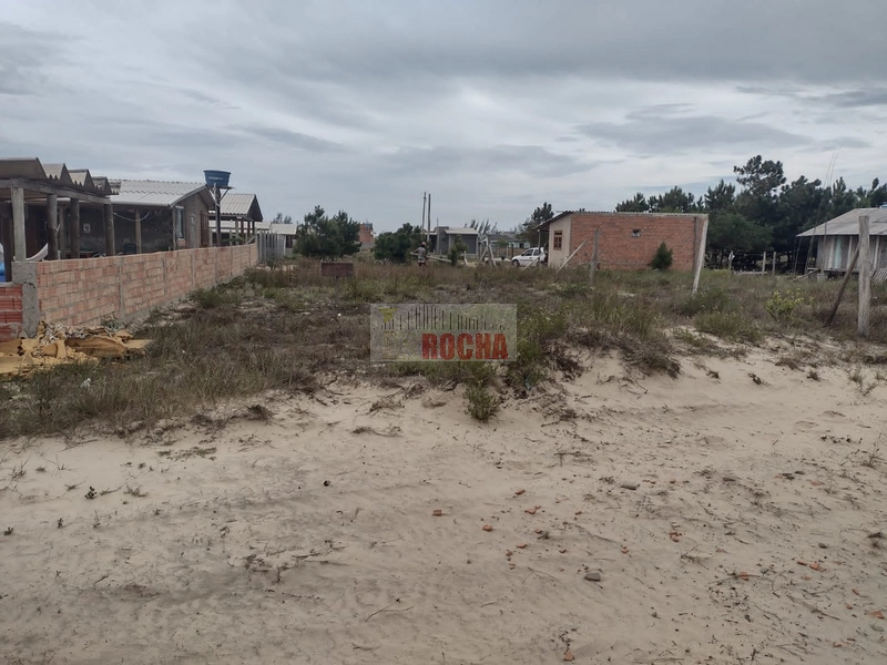 TERRENO EM BAUNEÁRIO PÉROLA - ARROIO DO SAL!: 1ª foto da galeria de imagens do imóvel