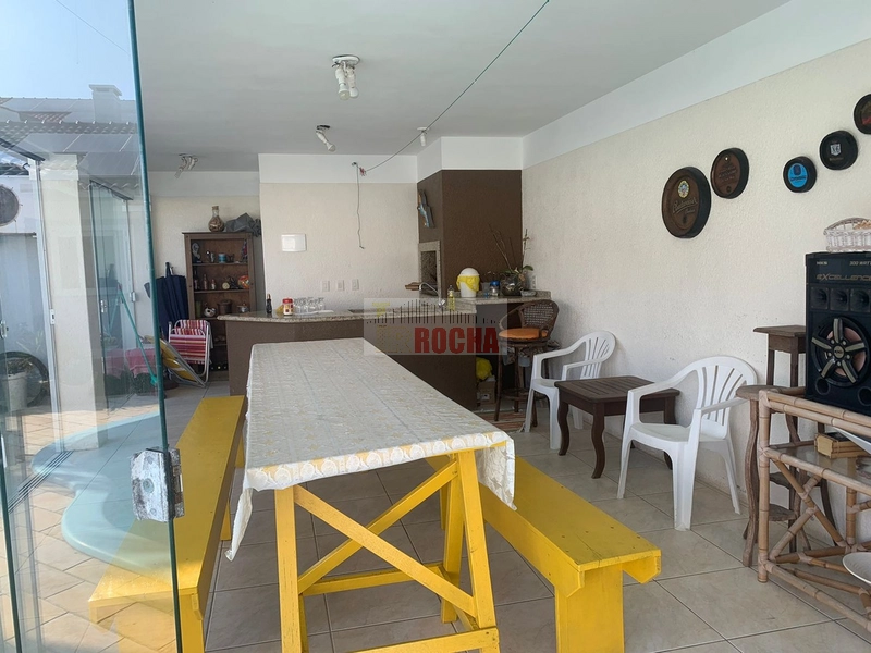 CASA COM LAJE A UMA QUADRAS DO MAR EM PRAIA ARROIO TEIXEIRA!: 27ª foto da galeria de imagens do imóvel