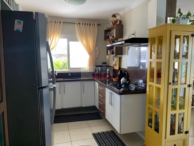 CASA COM LAJE A UMA QUADRAS DO MAR EM PRAIA ARROIO TEIXEIRA!: 20ª foto da galeria de imagens do imóvel