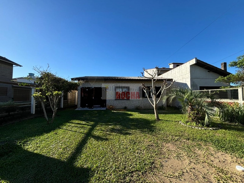 CASA À VENDA EM PRAIA DE ARROIO DO SAL!: 2ª foto da galeria de imagens do imóvel