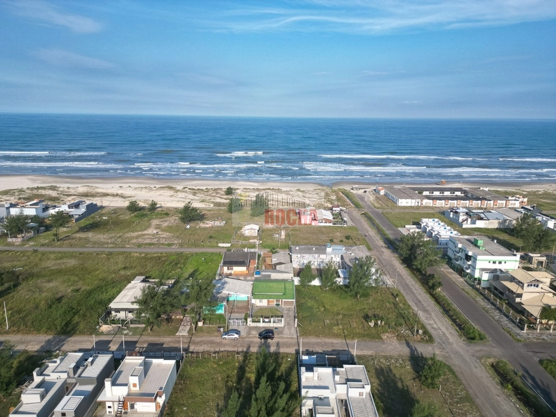 CASA À POUCOS METROS DO MAR!: 1ª foto da galeria de imagens do imóvel